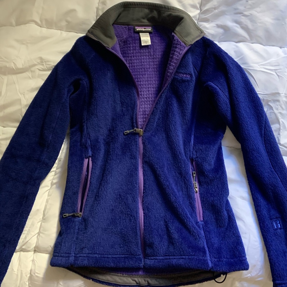 🧡SOLD💜 Patagonia lightweight purple shag jacket